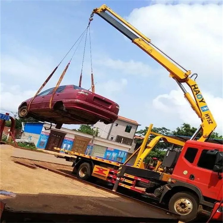 青松乡吊车吊汽车的正确方法